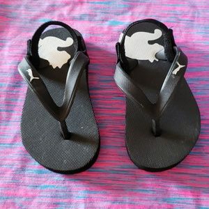 Puma flip flops